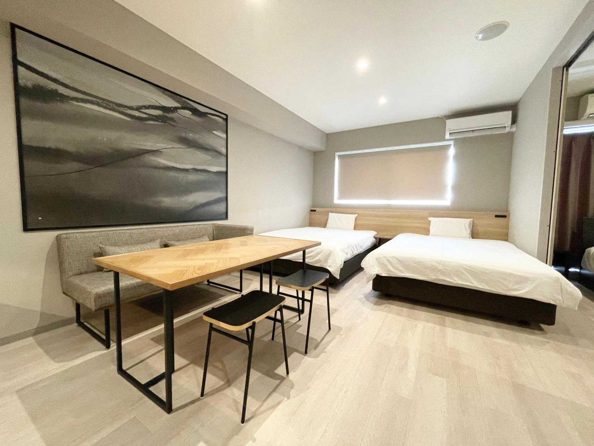 Comforts81 Shinsaibashi Osaka Exterior photo