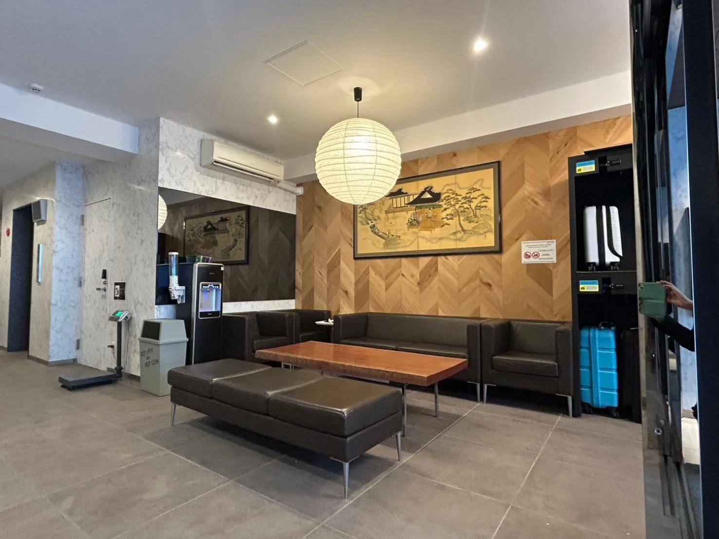 Comforts81 Shinsaibashi Osaka Exterior photo