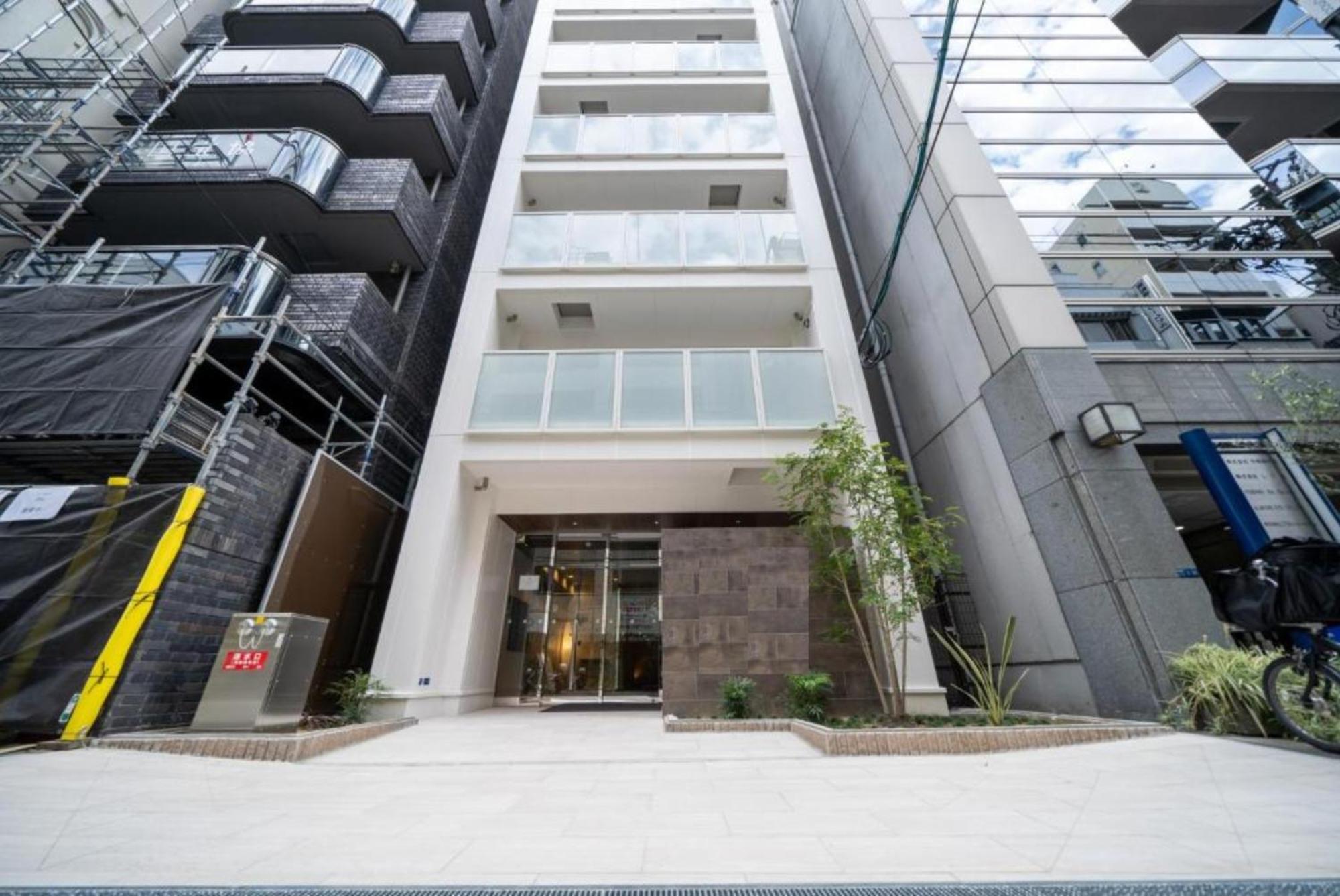 Comforts81 Shinsaibashi Osaka Exterior photo